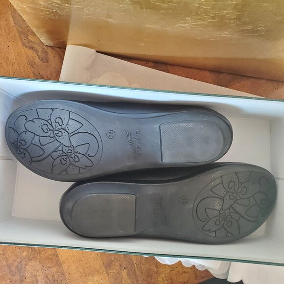 Dansko Opal Mary Jane Flats in Black, Size 38/USA 8 - Picture 5 of 8